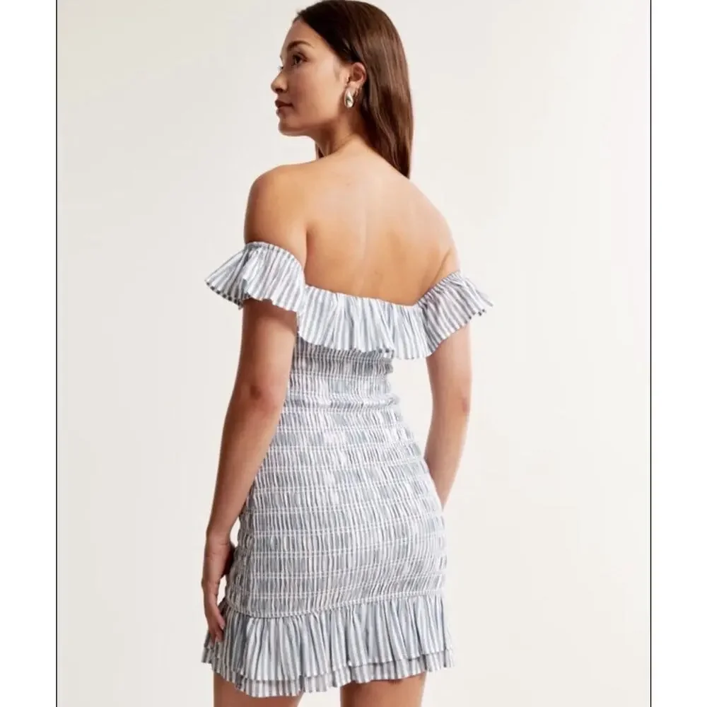 Abercrombie Off The Shoulder Smocked Mini Dress Striped Size Small Tall Preppy - Picture 2 of 9